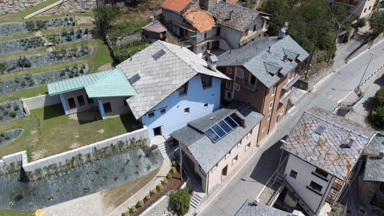 Bhotanica - Ospitalita E Natura Aosta Buitenkant foto