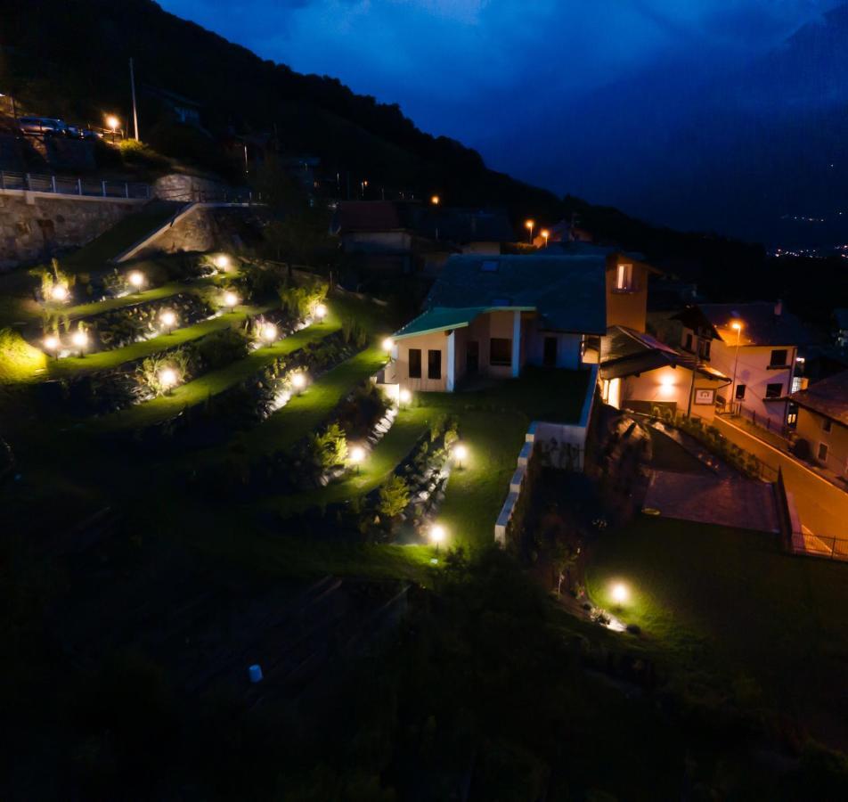 Bhotanica - Ospitalita E Natura Aosta Buitenkant foto